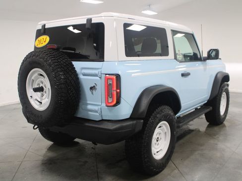 Used 2024 Ford Bronco Heritage Edition image 9