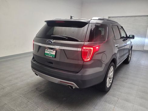 Used 2017 Ford Explorer Limited FWD image 9