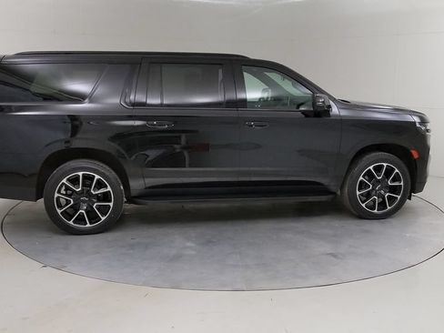 Used 2024 Chevrolet Suburban RST w/ Luxury Package AWD/4WD image 13