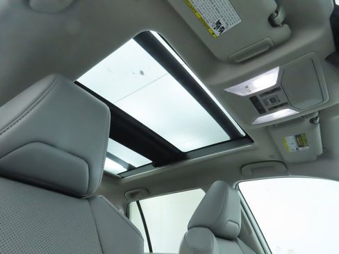 Used 2024 Toyota RAV4 Limited image 19