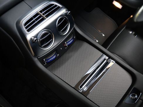Certified 2021 Rolls-Royce Dawn RWD image 32