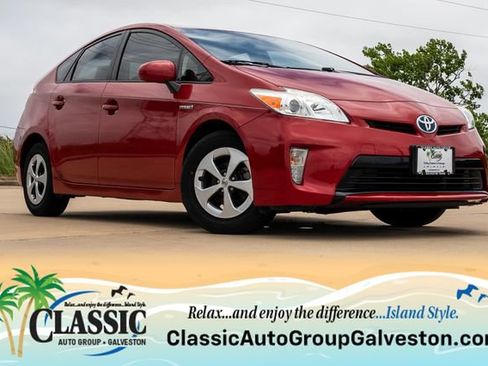 Used 2015 Toyota Prius Three FWD image 1