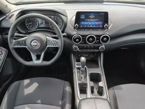 Used 2024 Nissan Sentra SV FWD image 4