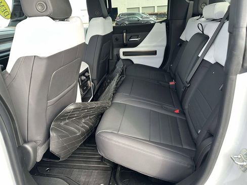 New 2025 GMC Hummer EV 3X w/ Battery Pack, 24 Module Pack image 13