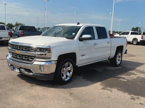 Used 2017 Chevrolet Silverado 1500 LTZ w/ Texas Edition AWD/4WD image 4