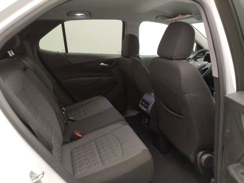 Used 2024 Chevrolet Equinox LT FWD image 19