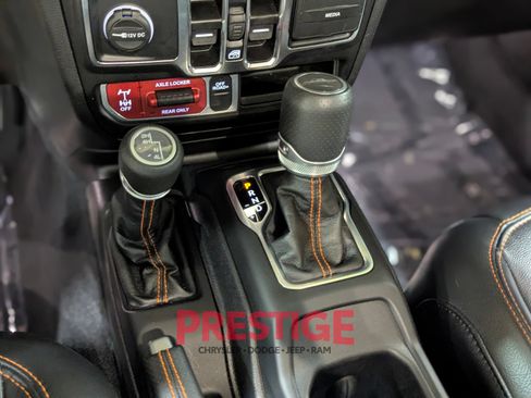 Used 2023 Jeep Gladiator Mojave w/ Cold Weather Group AWD/4WD image 24