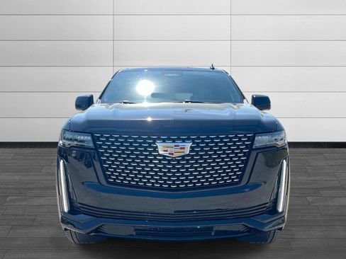 Used 2021 Cadillac Escalade Premium Luxury AWD/4WD image 8