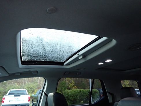 Used 2020 Chevrolet Traverse Premier w/ LPO, Floor Liner Package image 27