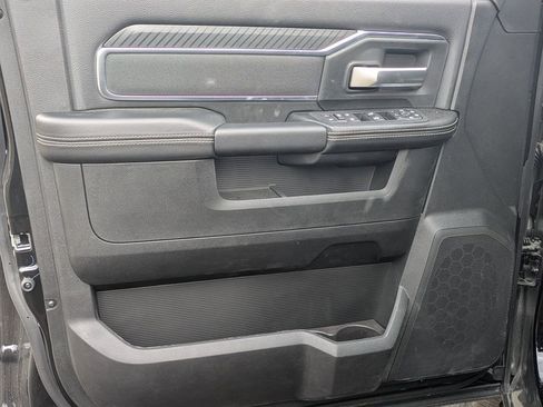 New 2026 RAM 2500 Big Horn AWD/4WD image 10