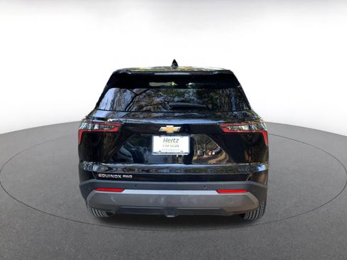 Used 2025 Chevrolet Equinox LT image 6