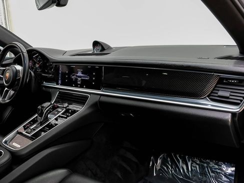 Used 2017 Porsche Panamera 4 image 11