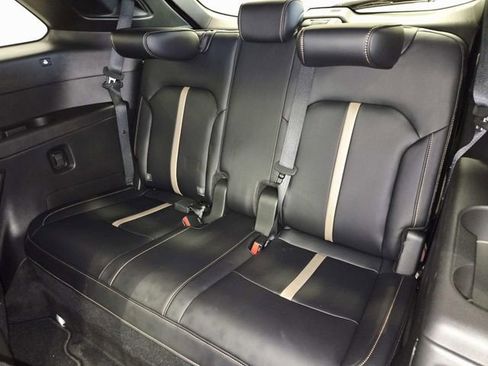 Certified 2025 MAZDA CX-90 3.3 Turbo S w/ Premium Package image 11