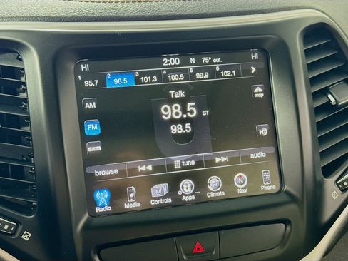 Used 2016 Jeep Cherokee Limited w/ Luxury Group image 18