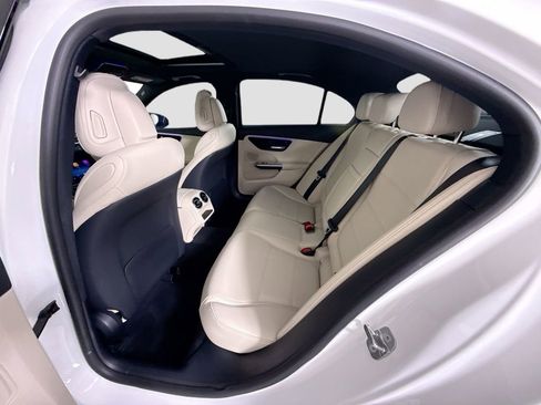 Certified 2025 Mercedes-Benz C 300 Sedan image 21