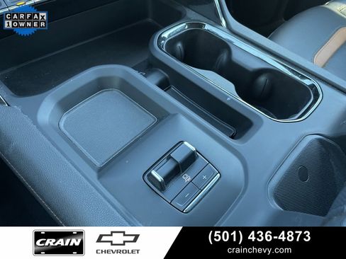 Used 2024 GMC Sierra 2500 AT4 image 20