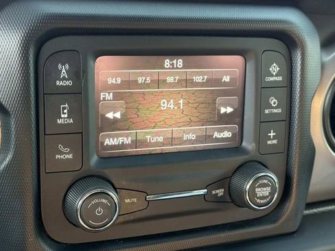 Used 2021 Jeep Wrangler Sport AWD/4WD image 31
