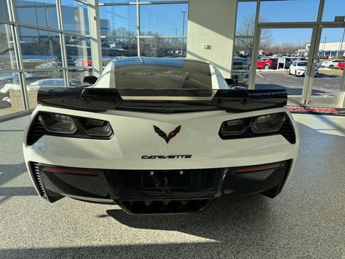 Used 2016 Chevrolet Corvette Z06 w/ 3LZ Preferred Equipment Group image 4