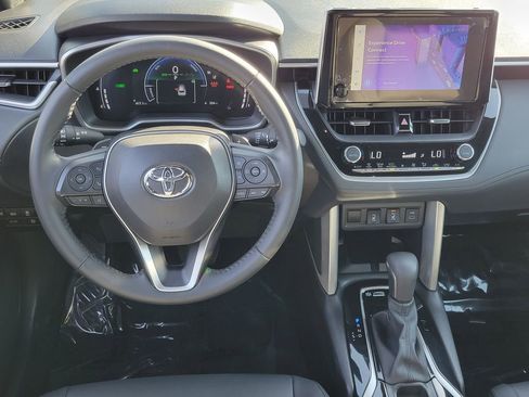 Used 2024 Toyota Corolla Cross AWD Hybrid w/ Convenience Package image 6