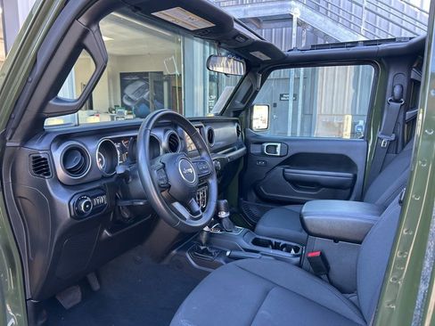 Used 2022 Jeep Wrangler Unlimited Sport image 44