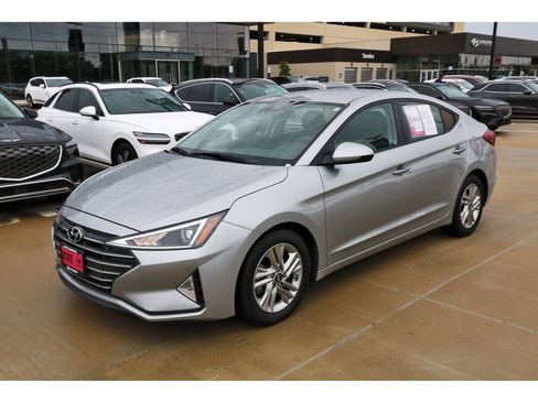 Used 2020 Hyundai Elantra SEL w/ Cargo Package (C1) FWD image 3