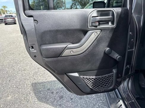 Used 2017 Jeep Wrangler Unlimited Sport AWD/4WD image 18