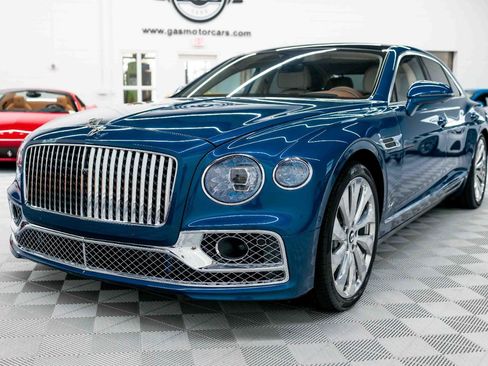 Used 2022 Bentley Flying Spur W12 AWD/4WD image 3