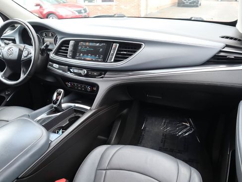 Used 2018 Buick Enclave Essence w/ Trailering Package AWD/4WD image 11