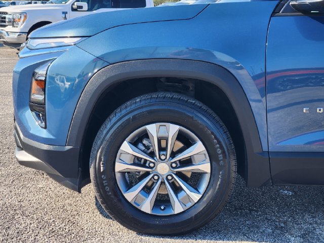Used 2026 Chevrolet Equinox LT w/ Safety and Technology Package FWD image 8