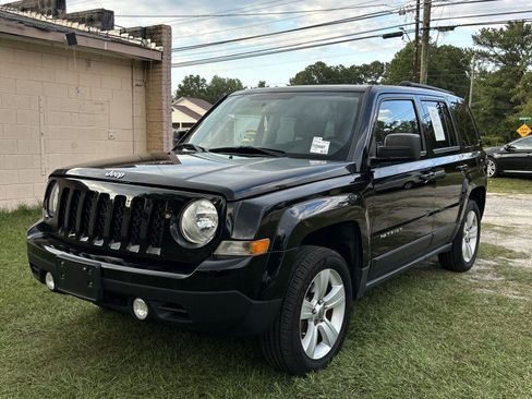 Used 2016 Jeep Patriot Latitude w/ Sun/Sound Group AWD/4WD image 1