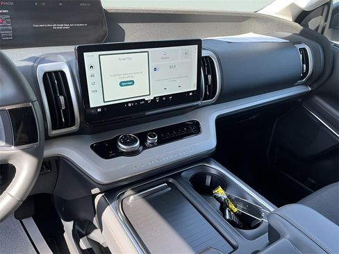 Certified 2025 Ford Expedition Active image 42