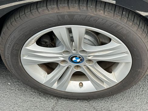 Used 2017 BMW 330e image 16