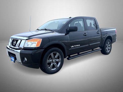 Used 2015 Nissan Titan SV w/ SV Value Truck Package image 1