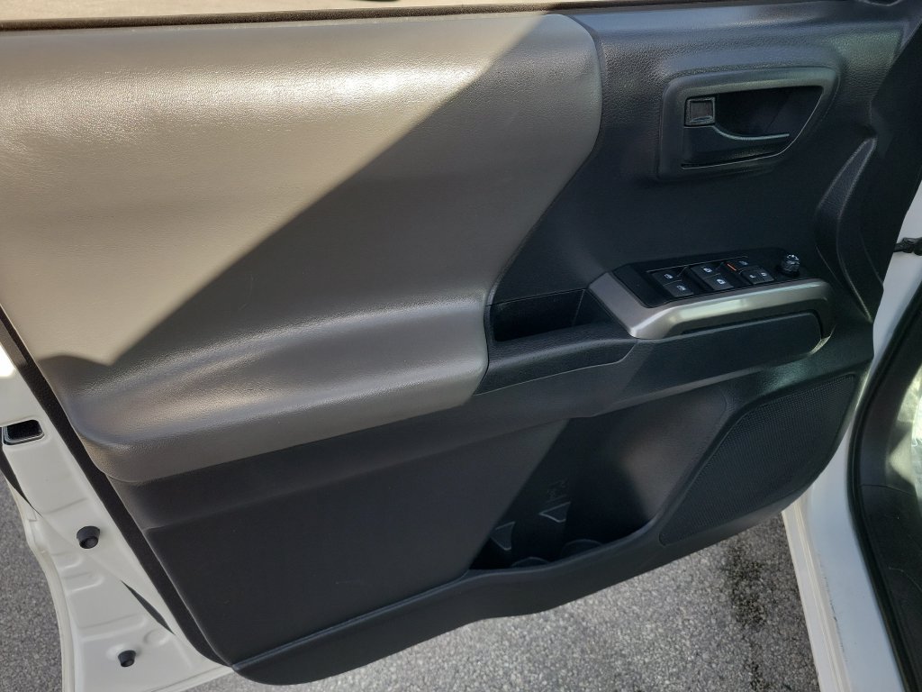 Certified 2023 Toyota Tacoma SR5 RWD image 19