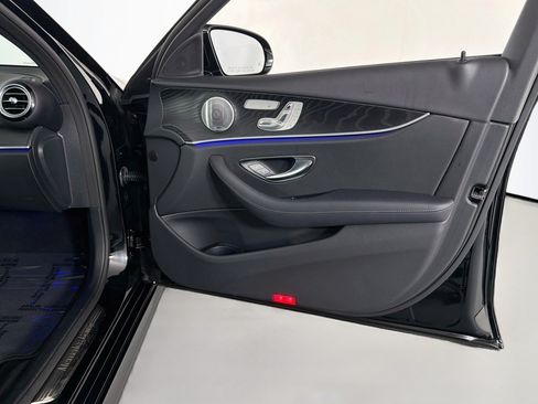 Certified 2021 Mercedes-Benz E 350 Sedan w/ Premium Package image 25