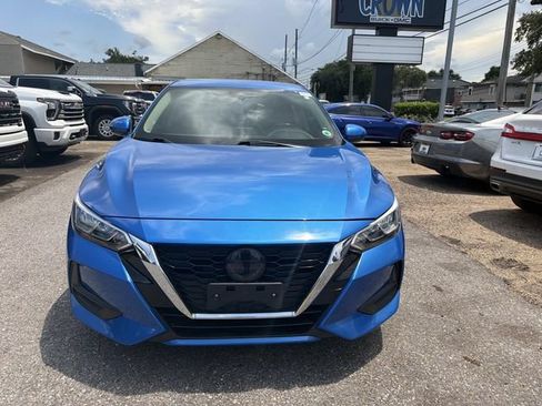 Used 2022 Nissan Sentra SV FWD image 2