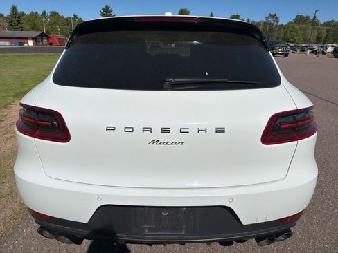 Used 2018 Porsche Macan Sport Edition AWD/4WD image 4