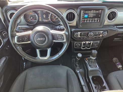 Used 2019 Jeep Wrangler Unlimited Sahara w/ Safety Group AWD/4WD image 20