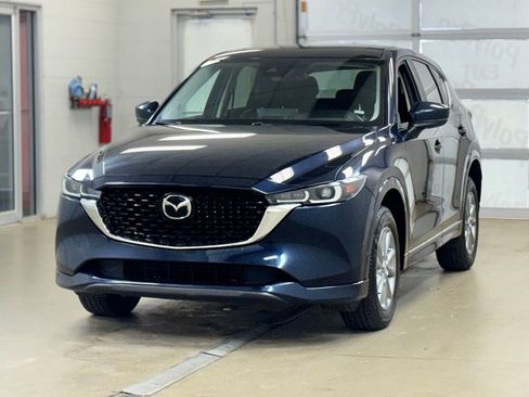 Used 2025 MAZDA CX-5 AWD 2.5 S w/ Preferred Package image 3