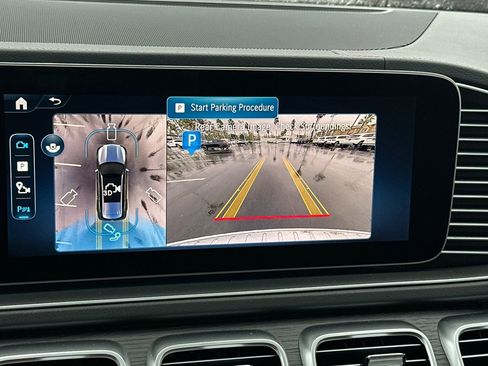 New 2026 Mercedes-Benz GLS 450 4MATIC image 17