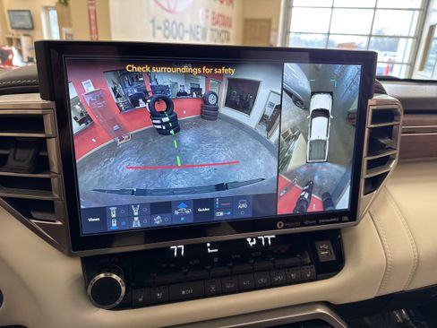 Used 2023 Toyota Tundra Capstone AWD/4WD image 43