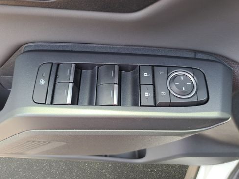 Used 2026 Toyota RAV4 XSE w/ Weather Package AWD/4WD image 27