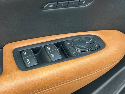Certified 2023 Cadillac XT5 Premium Luxury FWD image 12