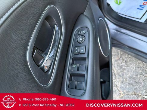 Used 2018 Honda HR-V EX-L image 10