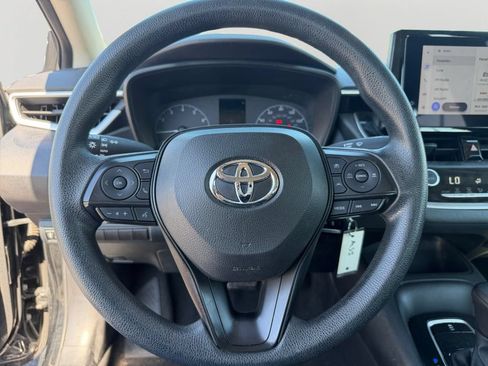 Used 2023 Toyota Corolla LE FWD image 16