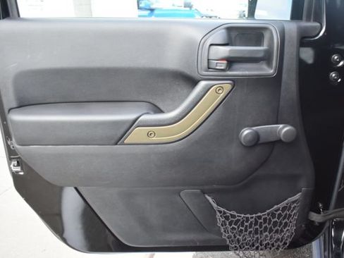 Used 2015 Jeep Wrangler Unlimited Sport AWD/4WD image 14