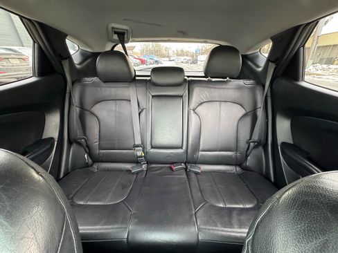 Used 2010 Hyundai Tucson Limited image 21