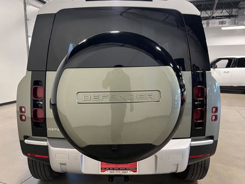Used 2025 Land Rover Defender 110 S AWD/4WD image 40