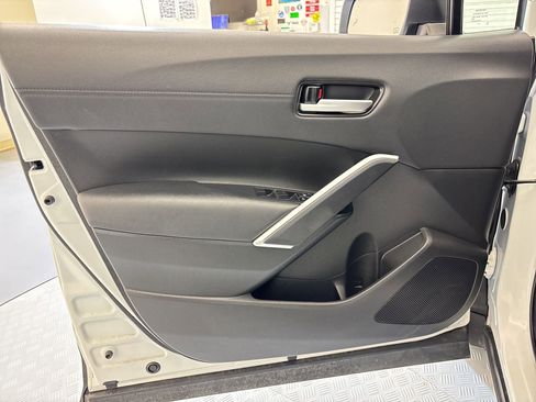 Used 2023 Toyota Corolla Cross XSE w/ Convenience Package image 20