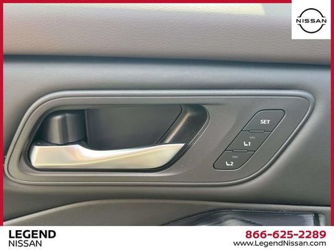 Certified 2023 Nissan Rogue SL AWD/4WD image 19